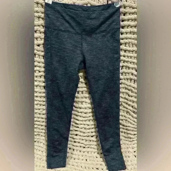 Mondetta Blue High-Waisted Textured Leggings Small - Picture 5 of 6